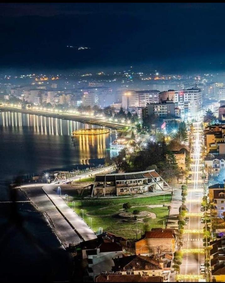 Klent Studio Apartment Pogradec Exteriör bild