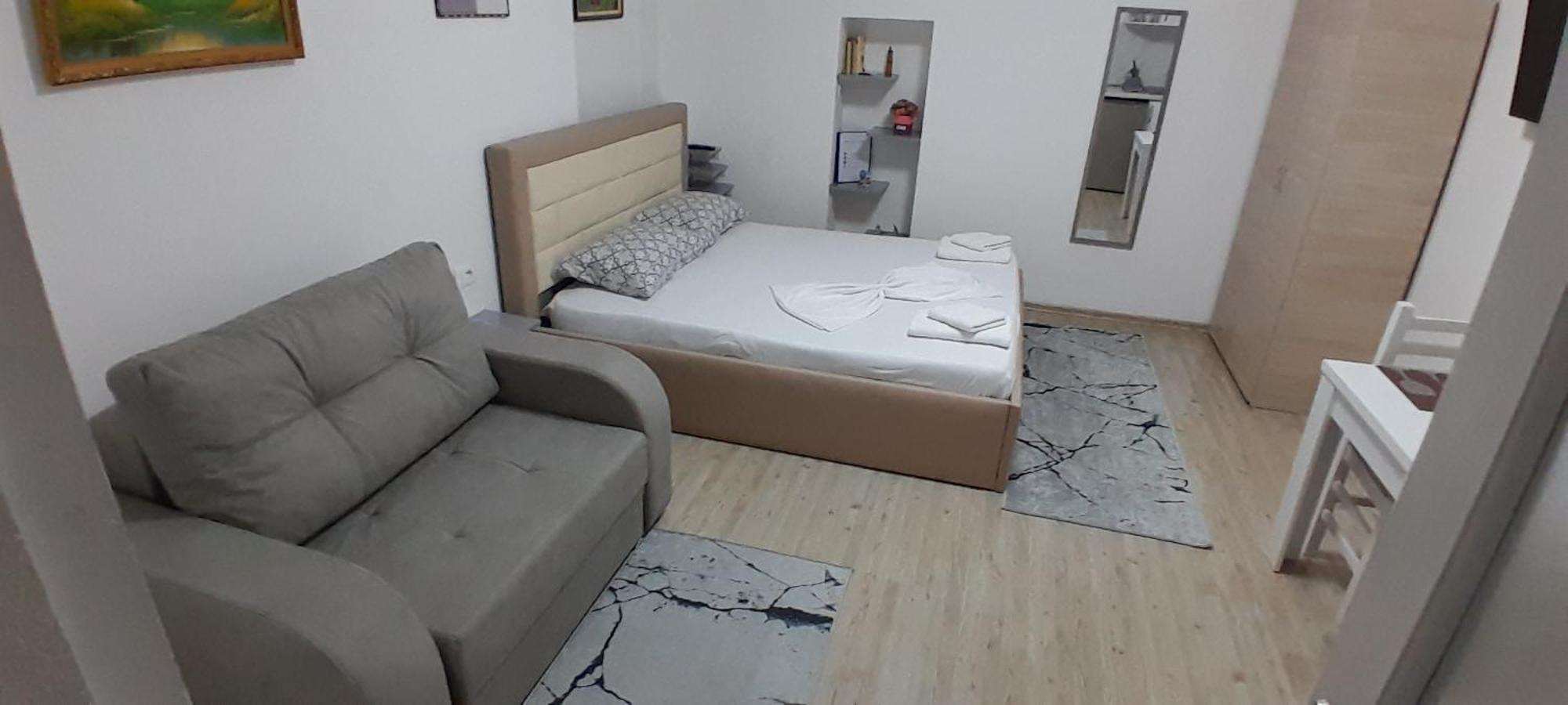 Klent Studio Apartment Pogradec Exteriör bild